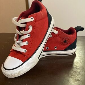 Kids Converse red